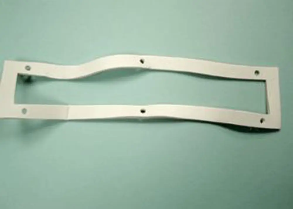 Silicon-Dichtung in Form eines Rahmens für Reinigungsanwendungen, auf einer hellen Oberfläche dargestellt, möglicherweise von der Marke Remeha.
